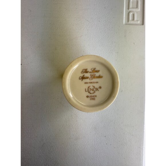 Vintage Coriander The Lenox Spice Garden 1992 Fine Porcelain Spice Jar - Picture 9 of 9